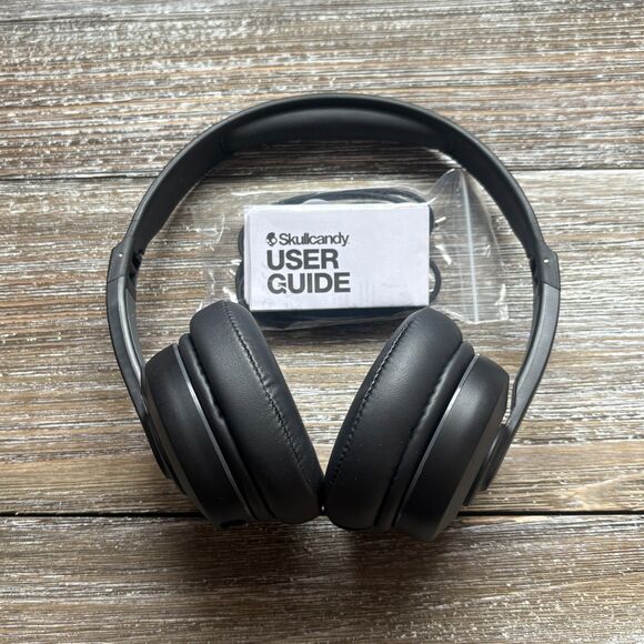 Skullcandy Cassette S5CSW-M448 Wireless Headphones Black + Aux Cable Option - Picture 4 of 5